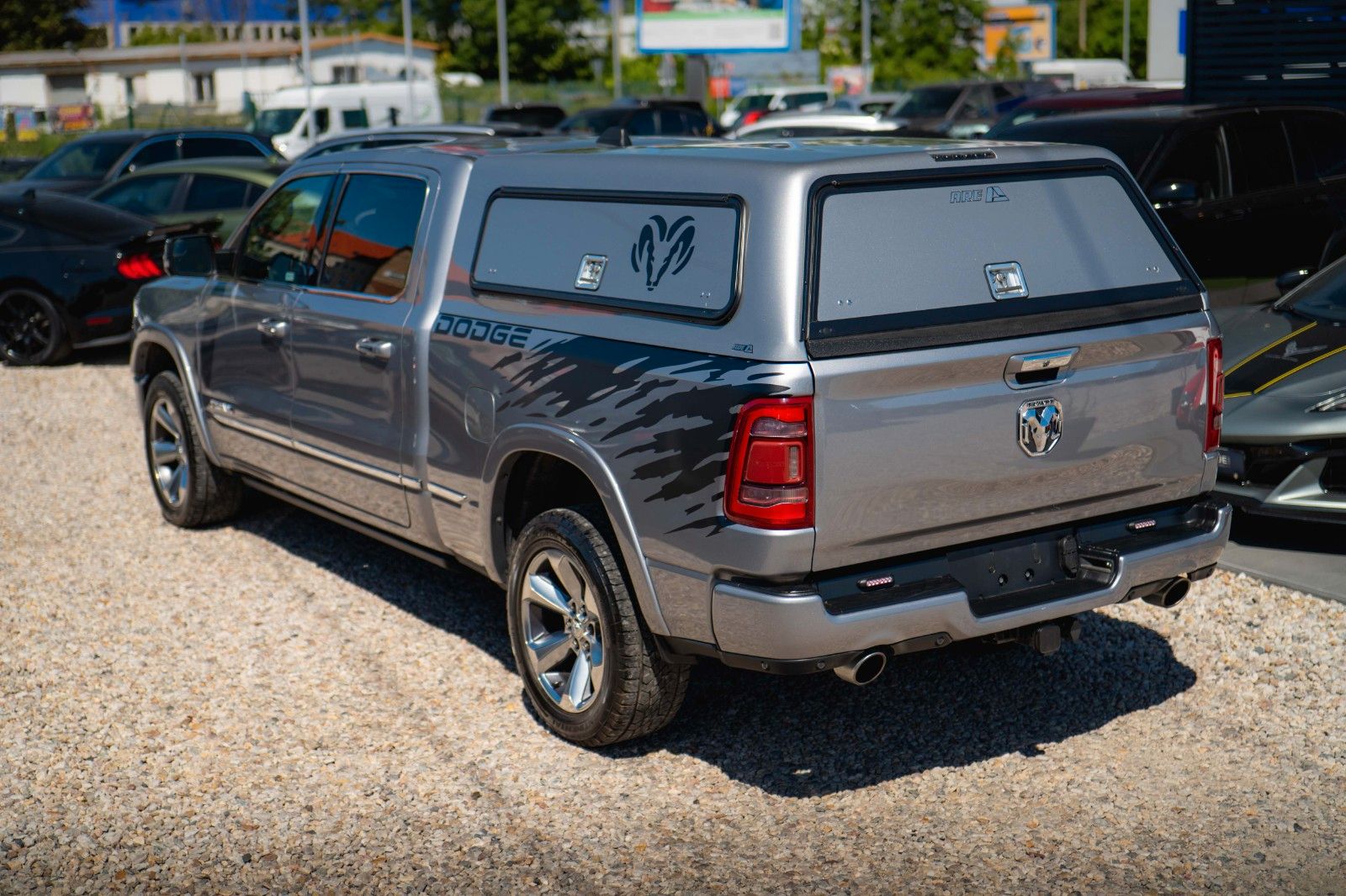 Fahrzeugabbildung Dodge RAM 5.7 V8 HEMI 4x4 Limited Longbed Hardtop 19%