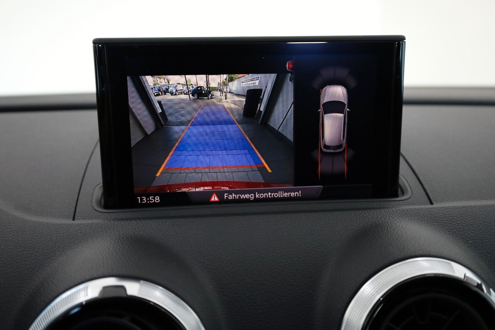 Fahrzeugabbildung Audi A3 Sportback e-tron sport,SH,Kamera,Sportsitze
