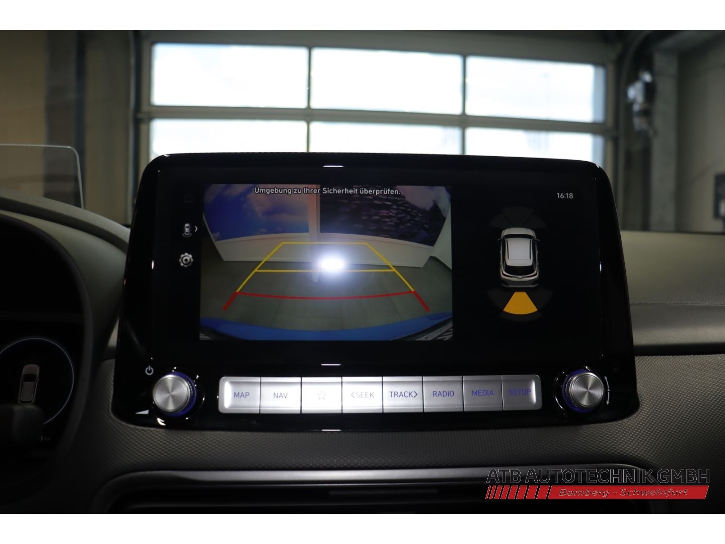 Fahrzeugabbildung Hyundai KONA Elektro Trend 39,2 kWh 2WD SOH 97,9 % Assis