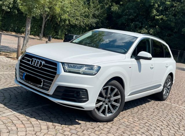 AUDI Q7 ultra 3.0 TDI quattro tiptronic -