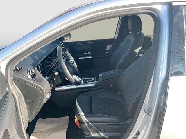 Mercedes-Benz B 200 d Advanced Kamera Multibeam Navigation foto 8