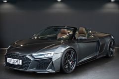 AUDI R8 Spyder 5.2 FSI quattro Performance - UPE 251k