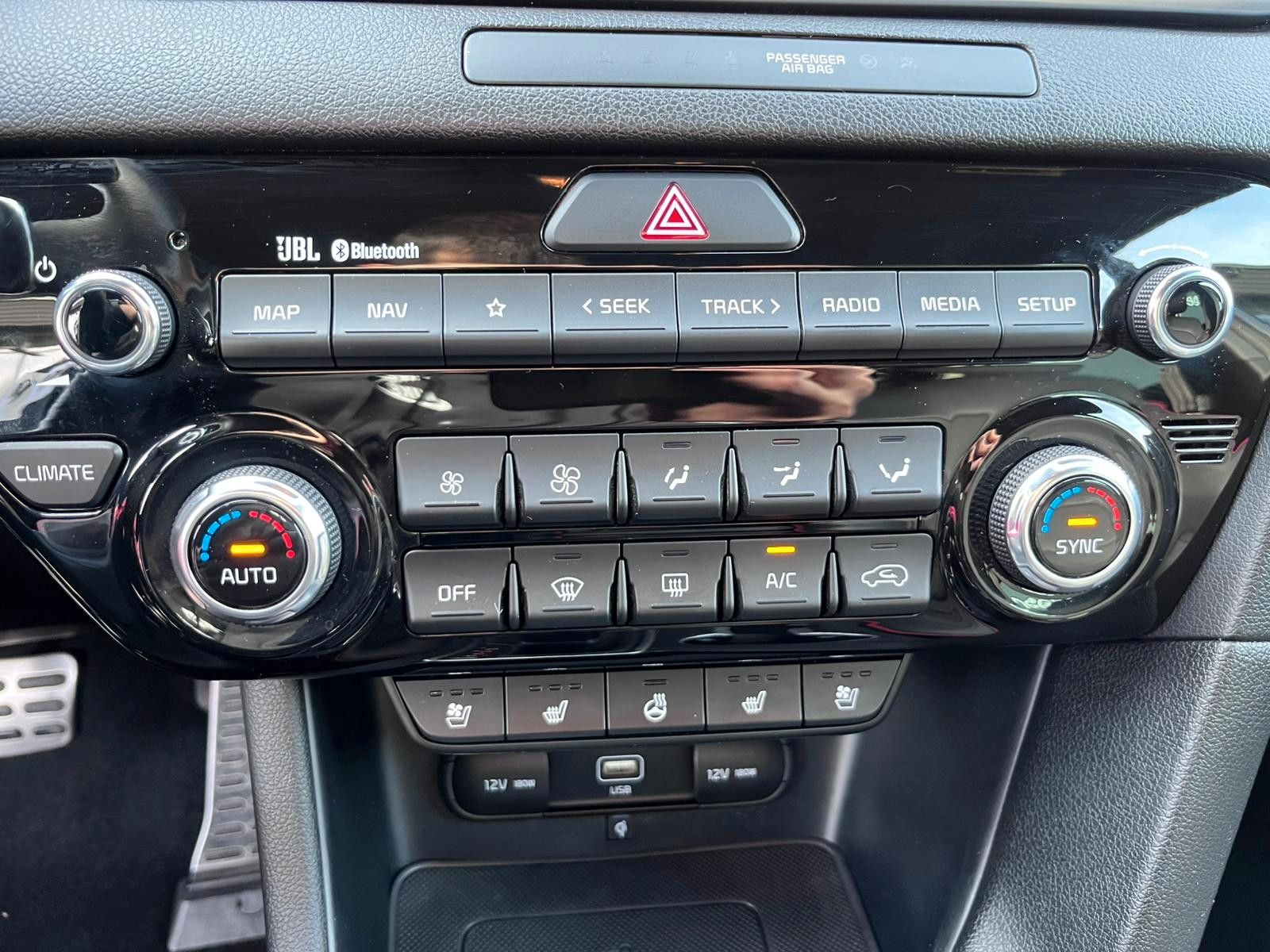 Fahrzeugabbildung Kia Sportage GT-Line 4WD GLASDACH