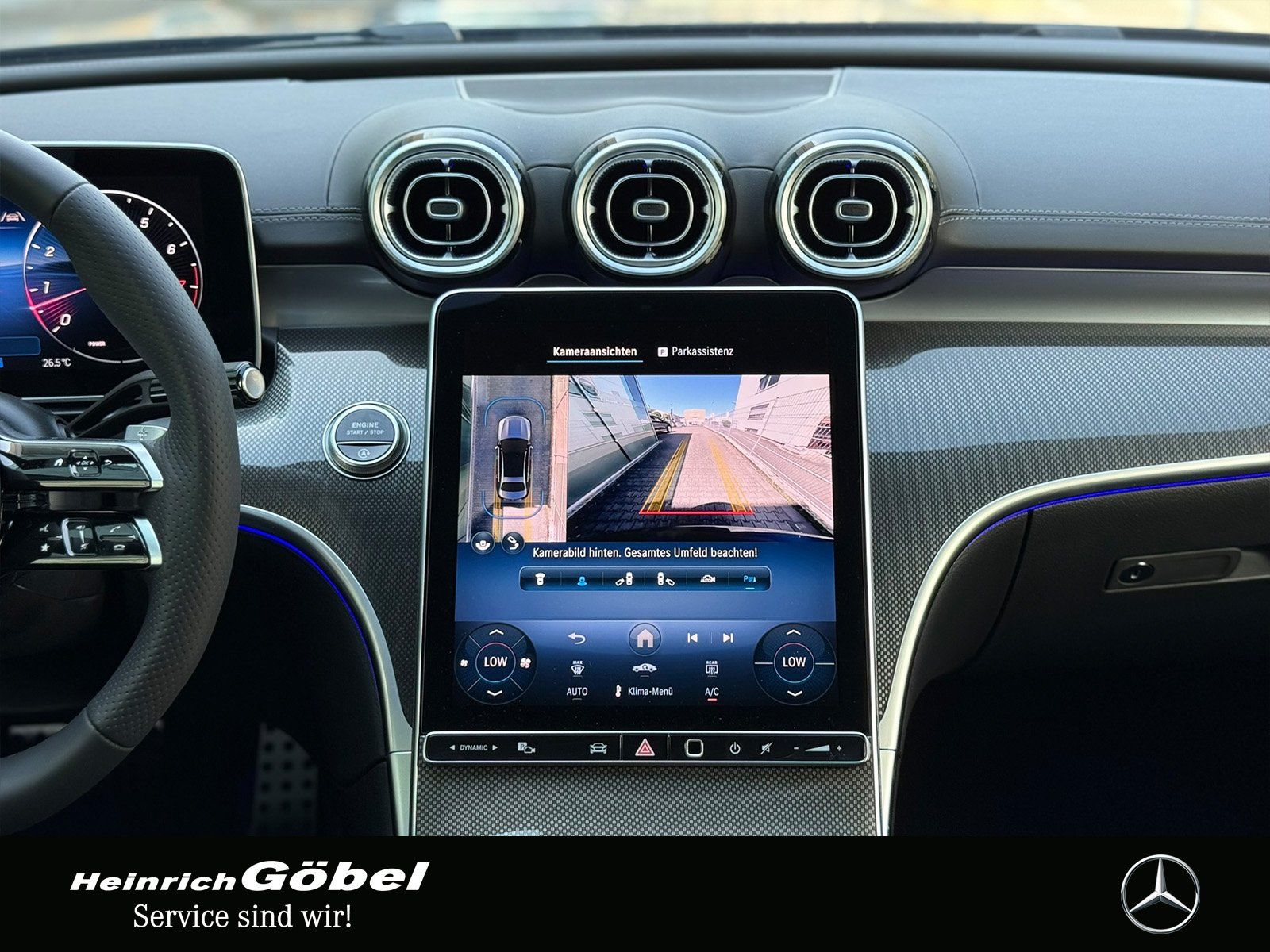 Fahrzeugabbildung Mercedes-Benz C 200 AMG*AHK*MEMORY*AMBIENTE*DIGITAL*360°