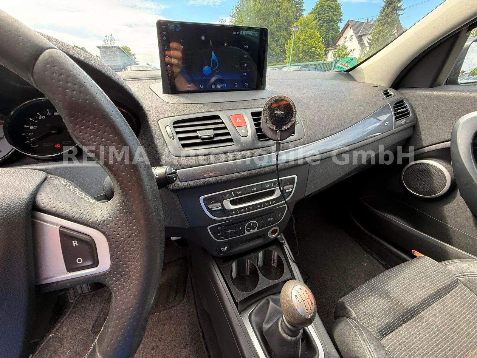 Renault Megane III Grandtour GT 2,0i, Navi