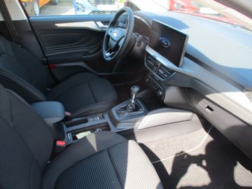 Ford Focus Lim. Titanium X NAVI + LED + PDC + Cam