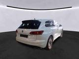 Volkswagen Touareg 3.0 V6 TDI 4M R-Line Matrix|AHK|Luft|RFK - Volkswagen Touareg in Chemnitz