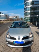 Renault renault clio - Renault Alaskan in Frankfurt (Main)