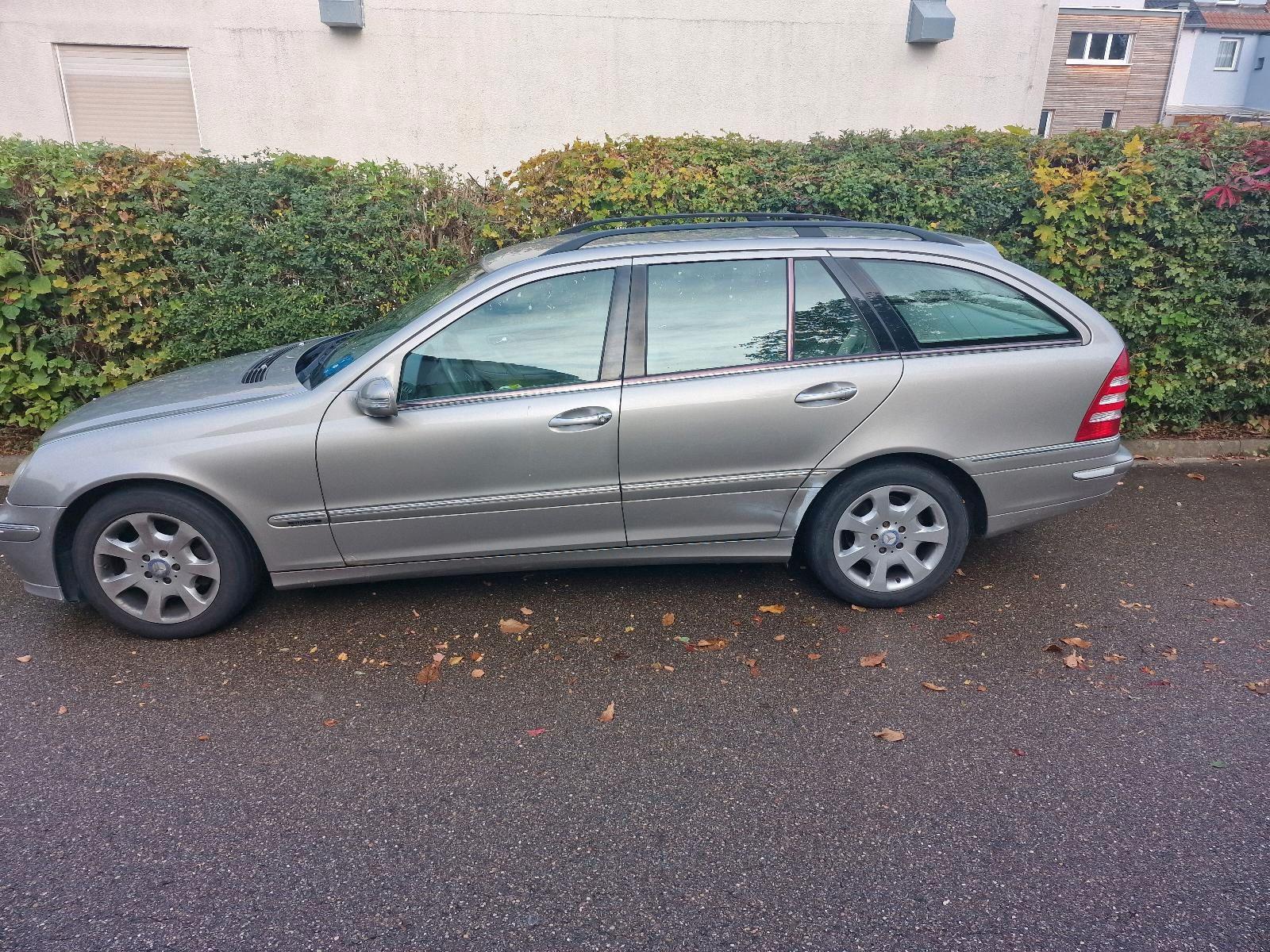 Mercedes-Benz C180 2004 — photo 10