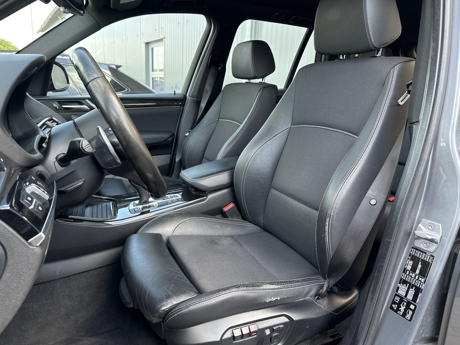 Fahrzeugabbildung BMW X3 xDrive35d M-Sport NAV+LED+ACC+HEAD-UP+KAMERA