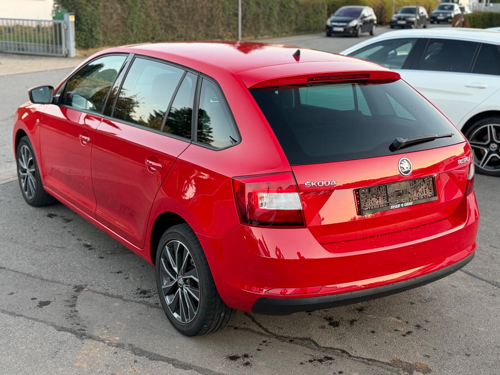 Skoda Rapid 2015 — photo 11