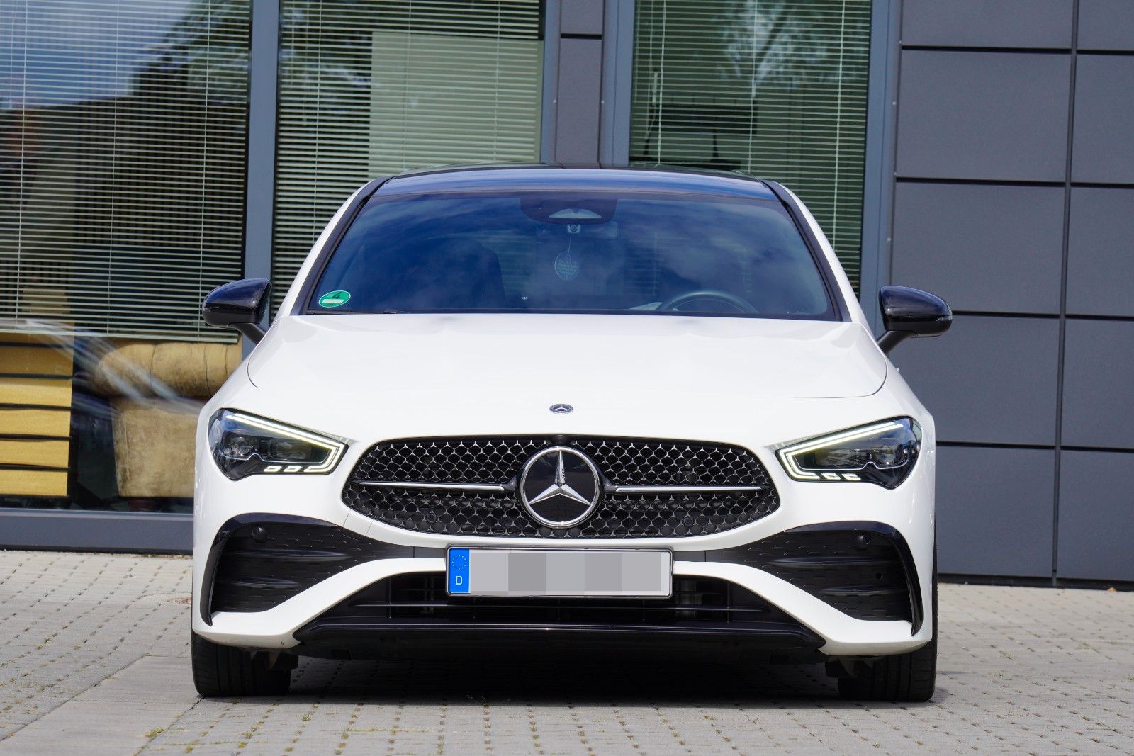 Mercedes-Benz CLA 250 4Matic AMG Line  *JUNGE STERNE*FACELIFT* foto 2