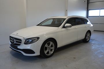Mercedes E 220 - 1