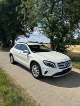 Mercedes-Benz Mercedes Benz GLA 200 gepflegt Sitzheizung... - Mercedes gla gebraucht