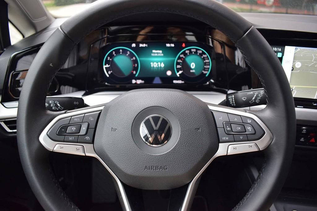 Volkswagen Golf VIII 1.5 TSI 6-Gang *Life*LED*AHK*RüKam*ACC, миниатюра 10