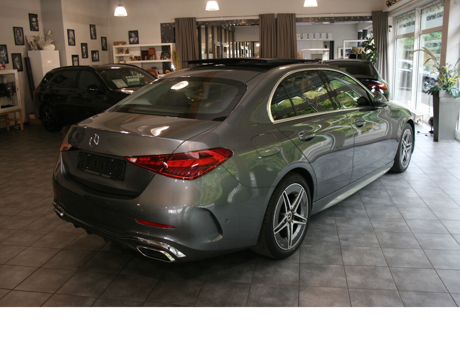 Fahrzeugabbildung Mercedes-Benz C 200 d AMG Plus *Panorama-Schiebedach *Memory