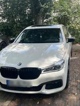 BMW 740d  Limousine M-Paket xDrive - BMW 740 in Bremen
