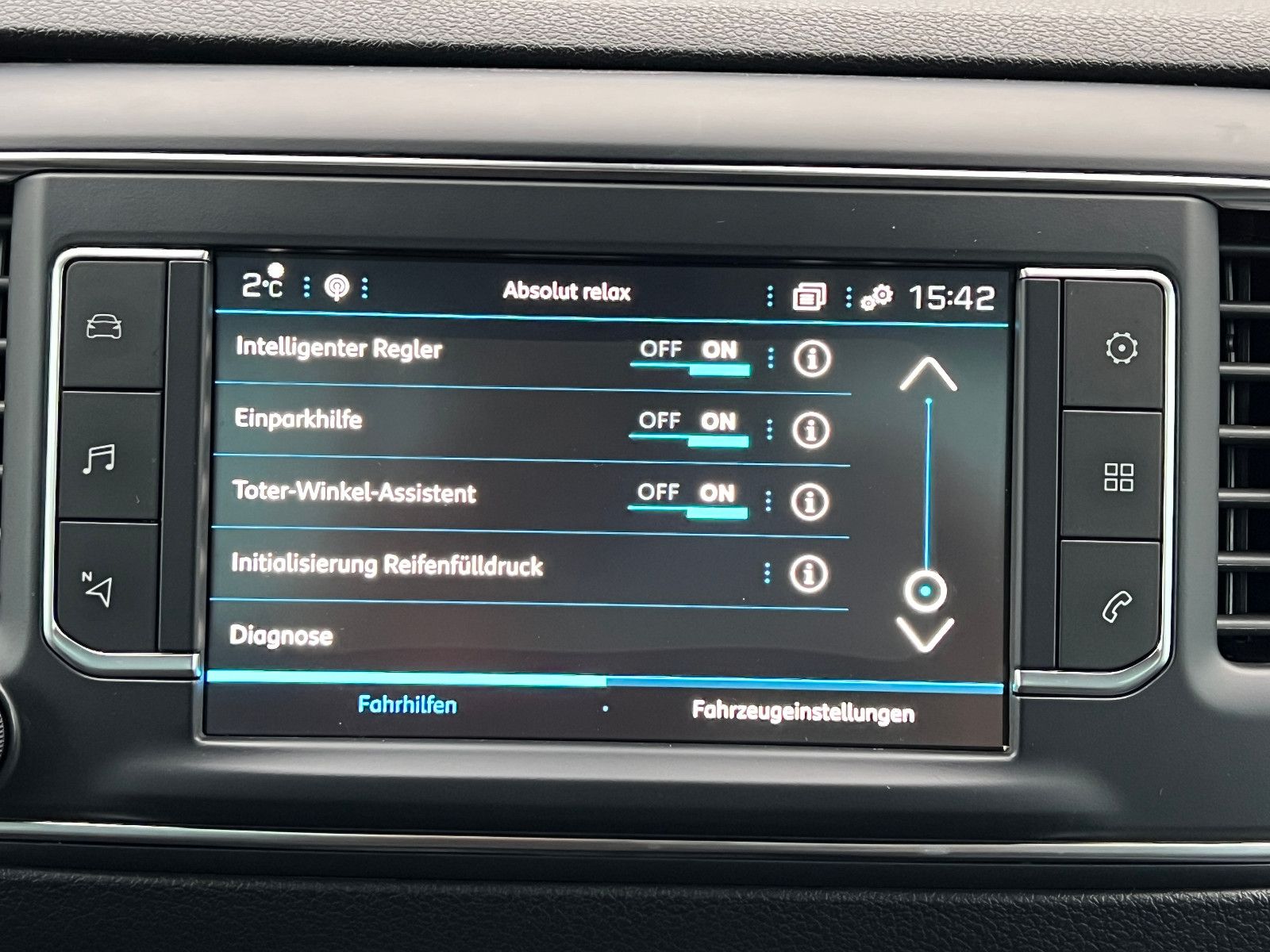 Fahrzeugabbildung Peugeot Traveller Business VIP L2 7-SITZER ABSOLUT VOLL