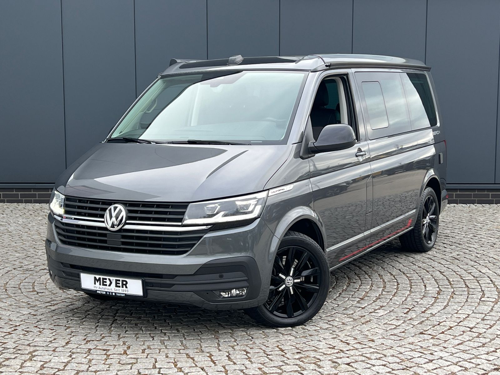 Fahrzeugabbildung Volkswagen T6.1 California Beach Tour Edition 2.0 TDI DSG 4