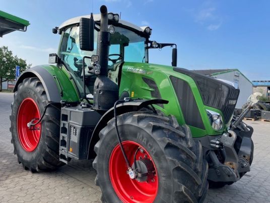 Fendt 828 Vario S4 ProfiPlus