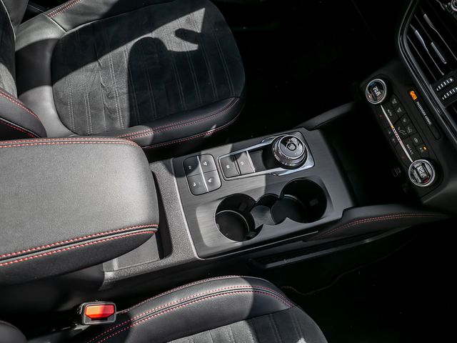 Ford Kuga 2.5 Plug-In Hybrid ST-Line X Stauassistent