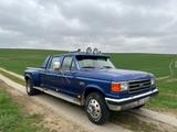 Ford F 350 Dually, Sattelpkatte, Luftdruckbremse - Ford F 350 mit Diesel-Antrieb