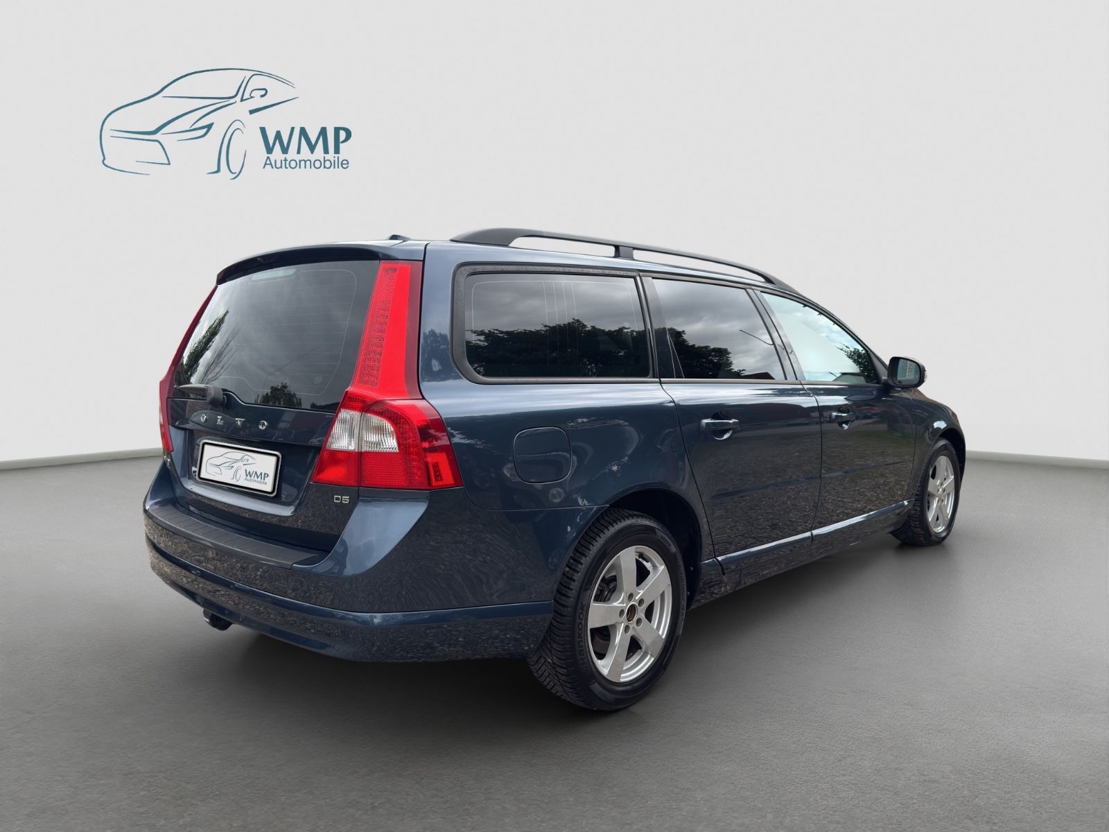 Fahrzeugabbildung Volvo V70 Kombi Momentum /Klimaautom./Navi./AHK/TÜV