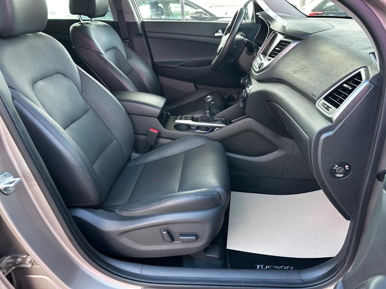 Hyundai Tucson Premium 4WD "LEDER"NAVI"SHZ"LHZ"DAB"