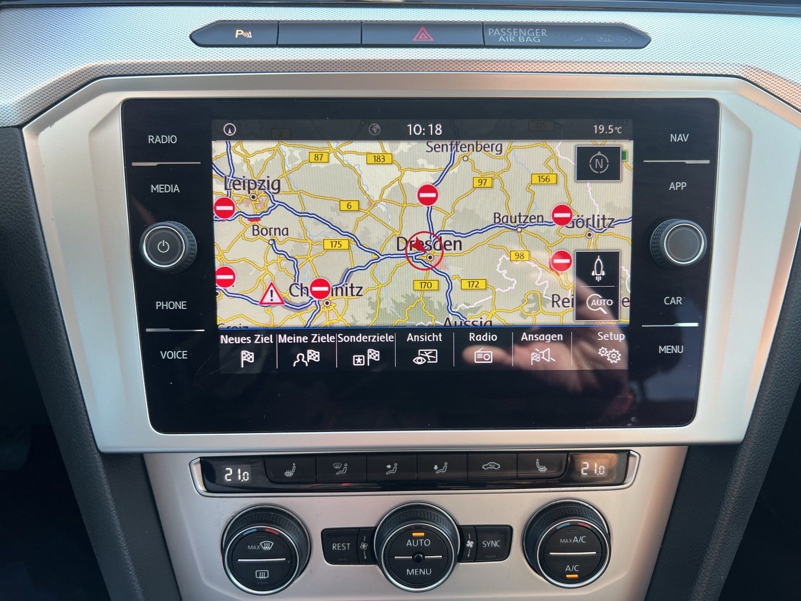Fahrzeugabbildung Volkswagen Passat Variant TSI Comfortline BMT LED Navi ACC