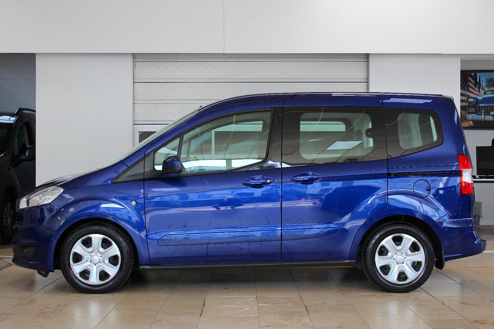 Ford Tourneo Courier 1.5 TDCi *NAVI*PDC*SHZ*TEMPOMAT*