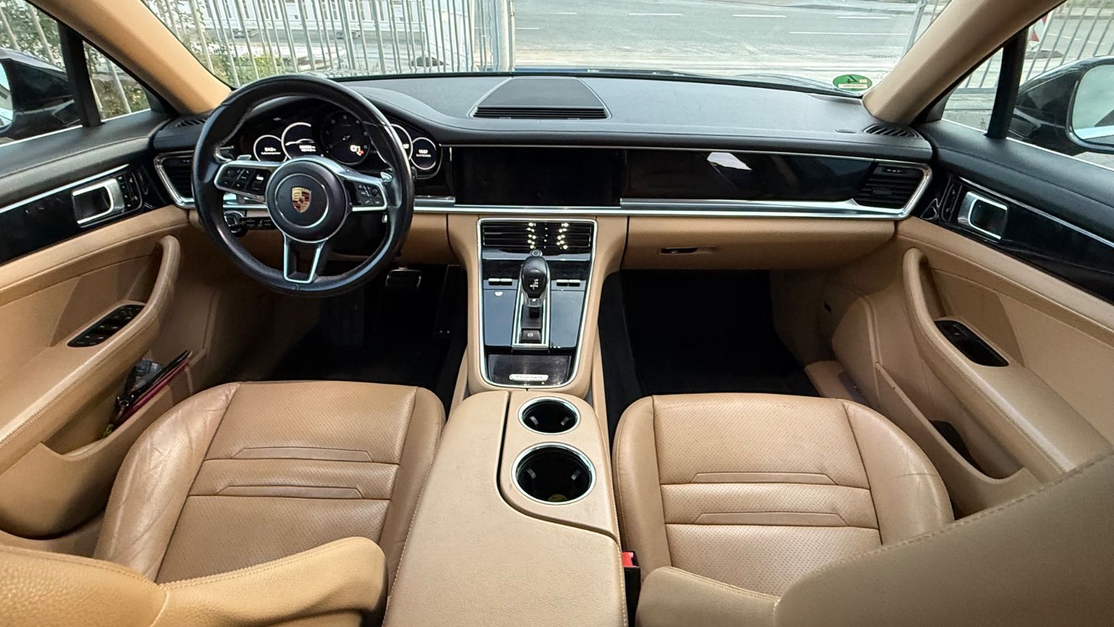 Fahrzeugabbildung Porsche Panamera 4 S Diesel
