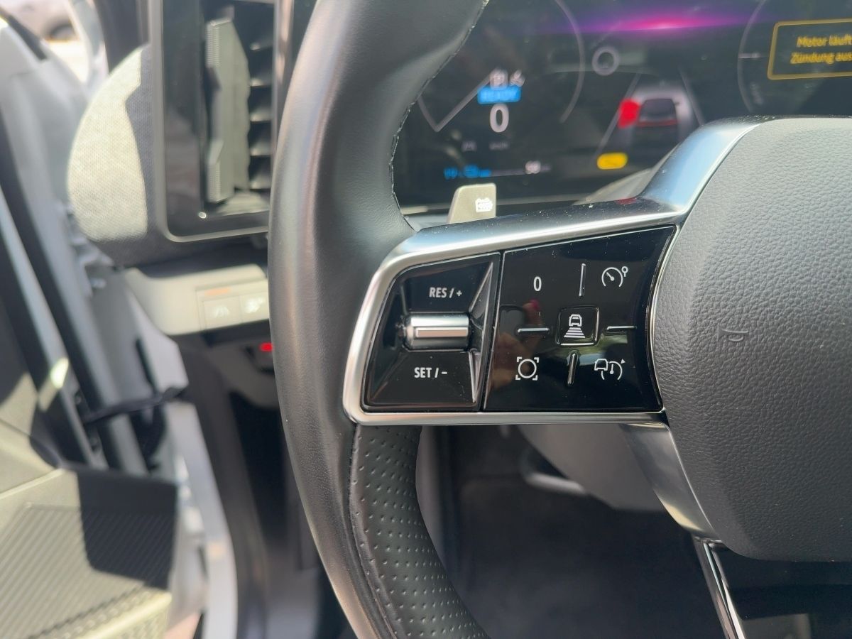 Fahrzeugabbildung Renault Megane E-TECH Megane E-Tech Equilibre EV40 130HP