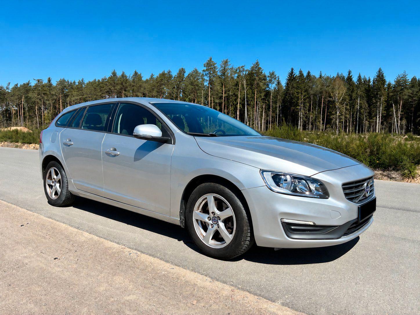 Volvo V60, 2015
