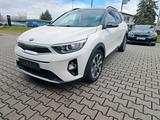 Kia Stonic 1.0T 120 Dream Team Navi/17"/Kamera/SHeiz - Kia Stonic mit Benzin-Antrieb: Geländewagen, Automatik