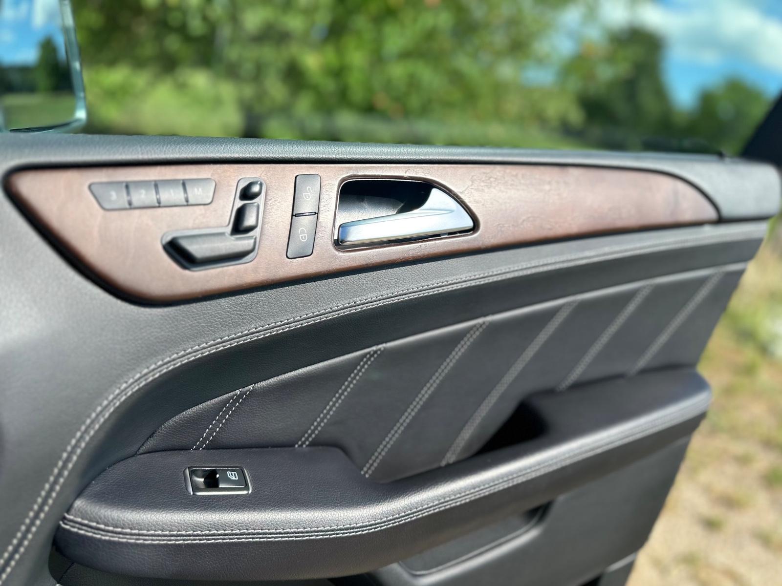Mercedes-Benz ML 63 AMG 4Matic*Vollausstattung*AHK*360°*Harman