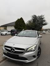 Mercedes-Benz CLA 180 Shooting Brake PANORAMA,Leder,LED,SPORT - Mercedes-Benz CLA Shooting Brake Gebrauchtwagen