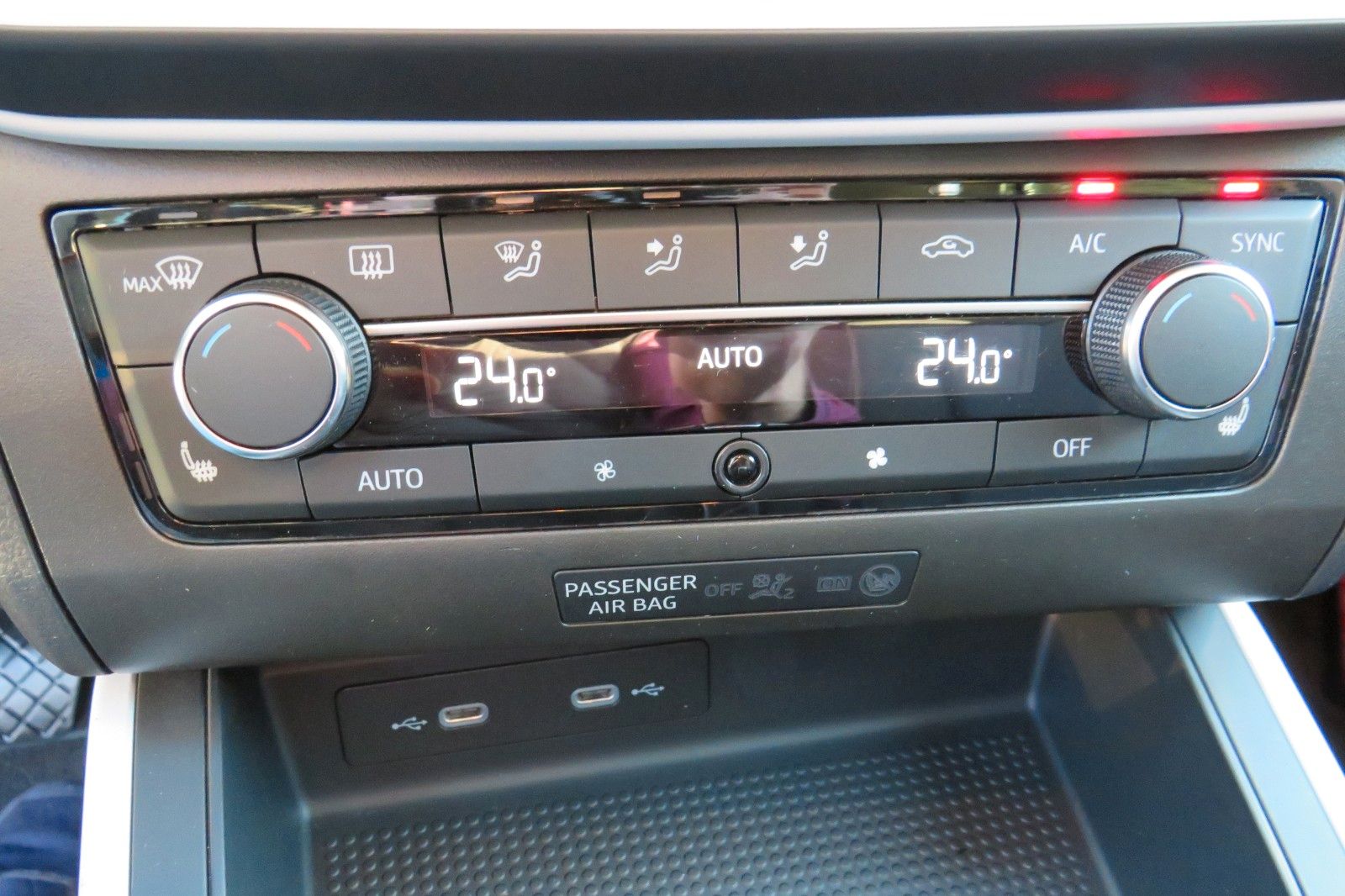 Fahrzeugabbildung SEAT Arona Style NAVI APP SITZH. PDC GRA 1.HD