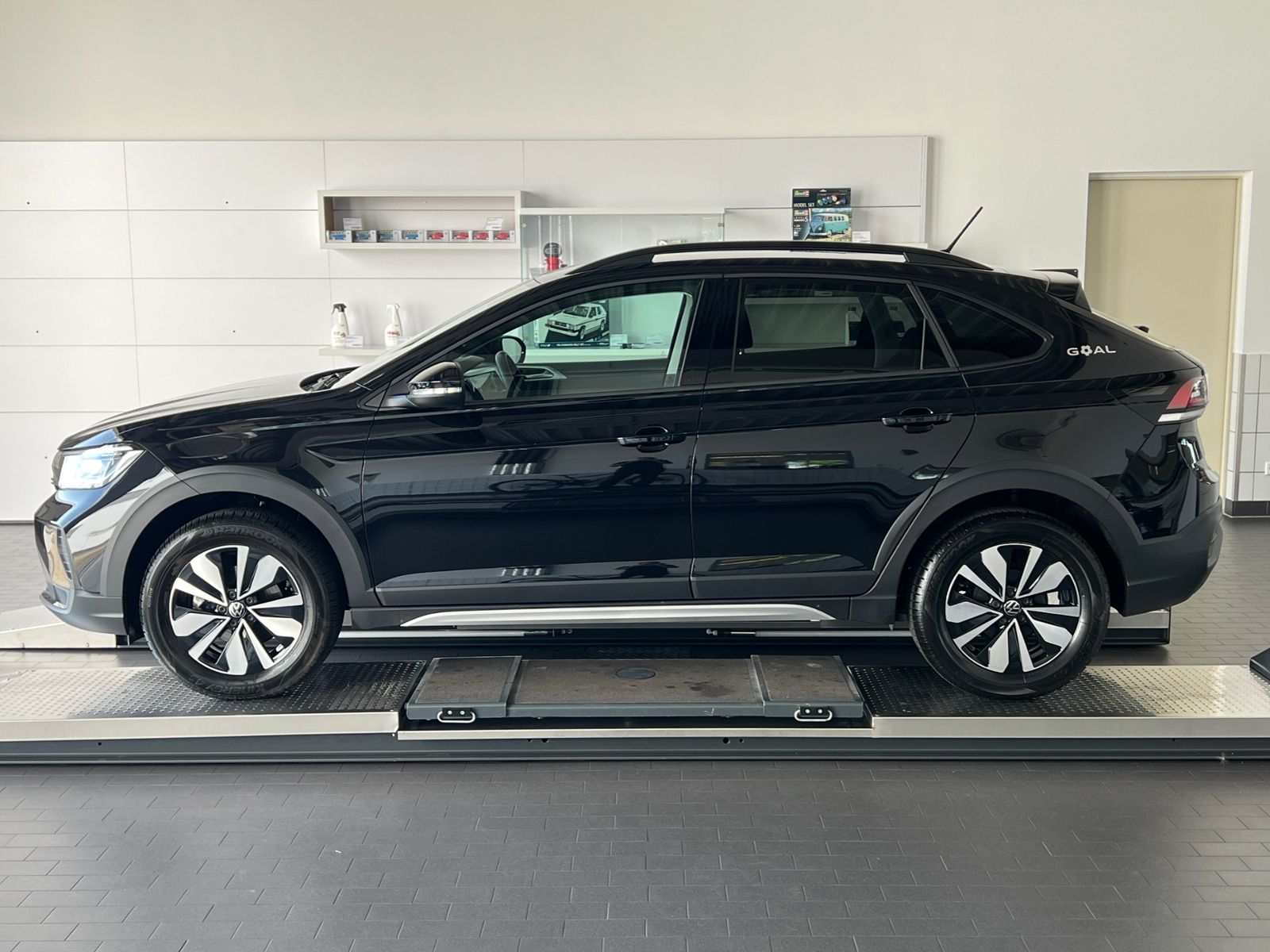Fahrzeugabbildung Volkswagen Taigo GOAL 1.0 l TSI *LED, ACC, Climatronic, Sit