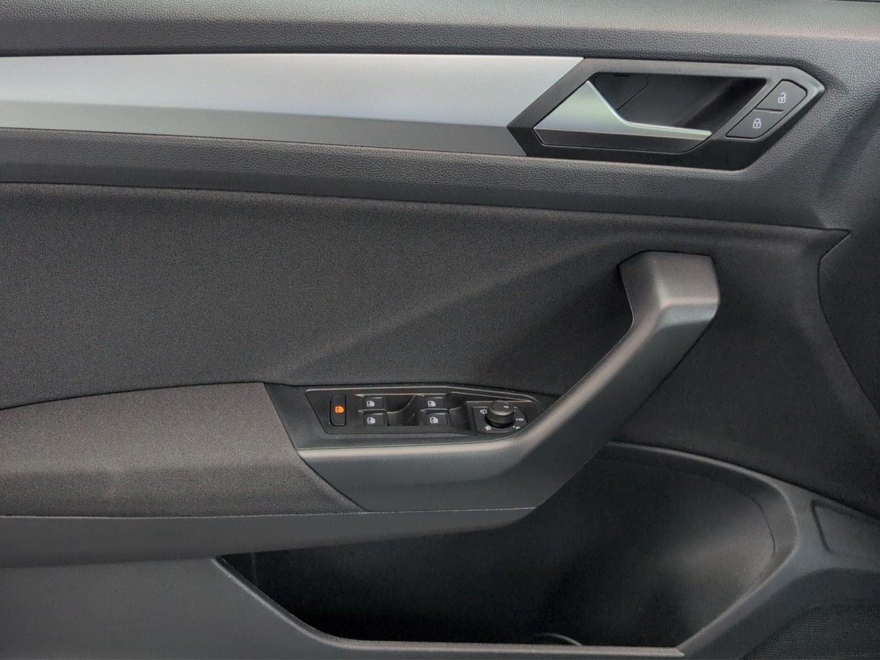 T-Roc Life 1.0 TSI Klima Navi Einparkhilfe