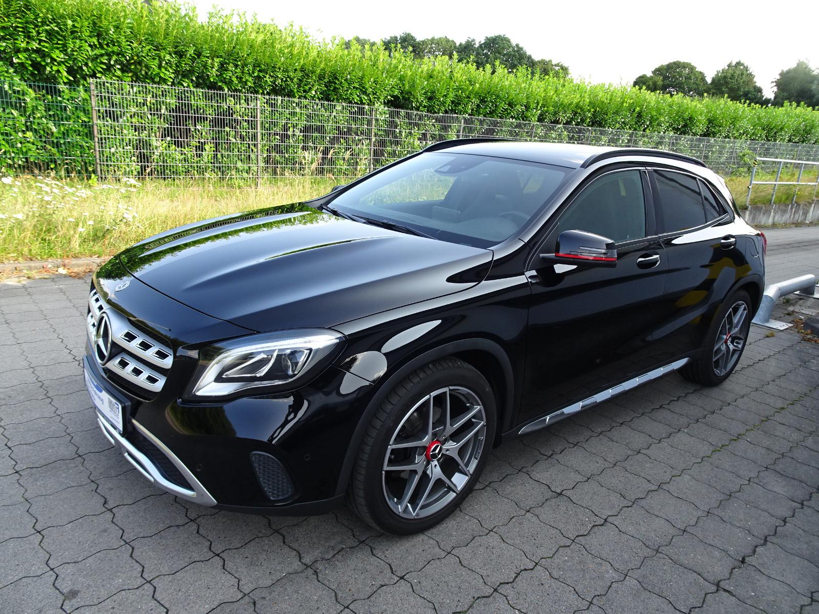 Mercedes-Benz GLA 180 AMG / Leder /Navi