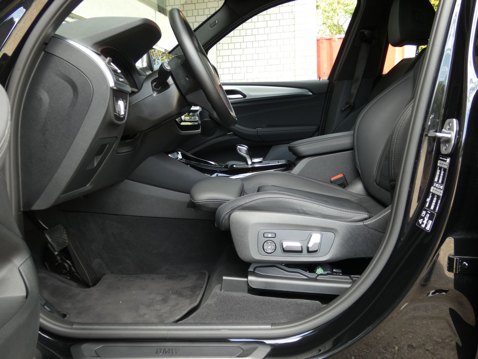 BMW X3 xDrive20i ZA Head-Up DAB WLAN Standhzg. Shz foto 15