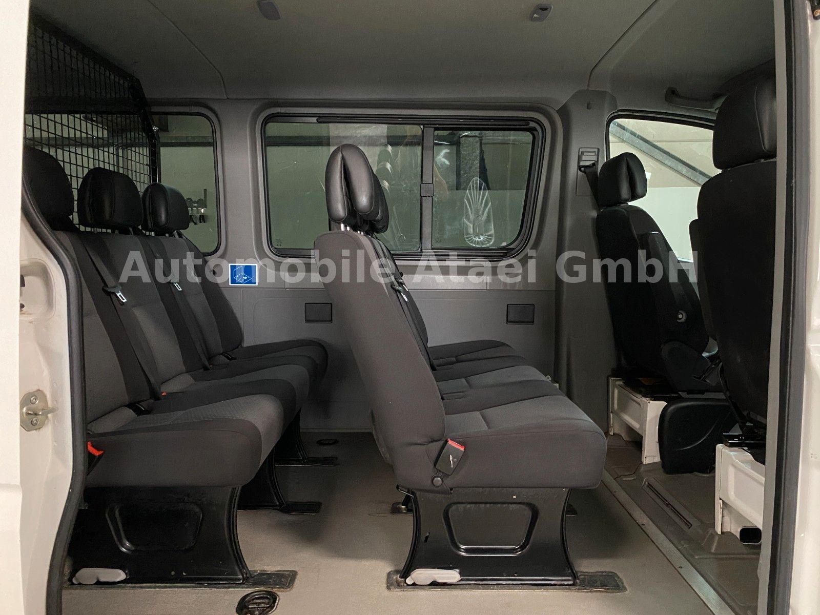 Fahrzeugabbildung Volkswagen Crafter Kombi 35 *8-Sitzer* STANDHEIZUNG (6902)