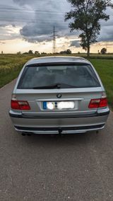 BMW 330i touring - - BMW 330 aus 2001: I