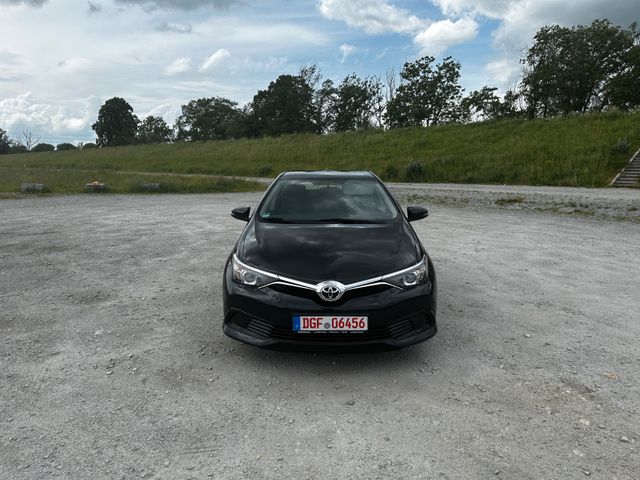 Toyota Auris Cool-2.Hand-Navi-Kamara-Klima-Shz