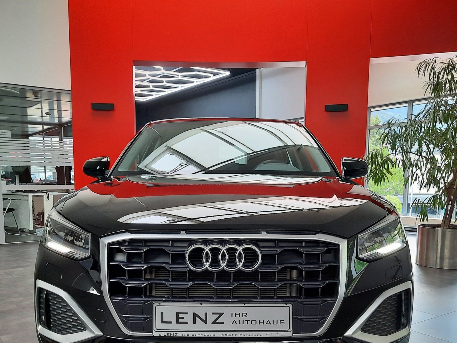 Fahrzeugabbildung Audi Q2 30 TFSI advanced *Cam*PDC*LED*Sitzhzg*ACC*