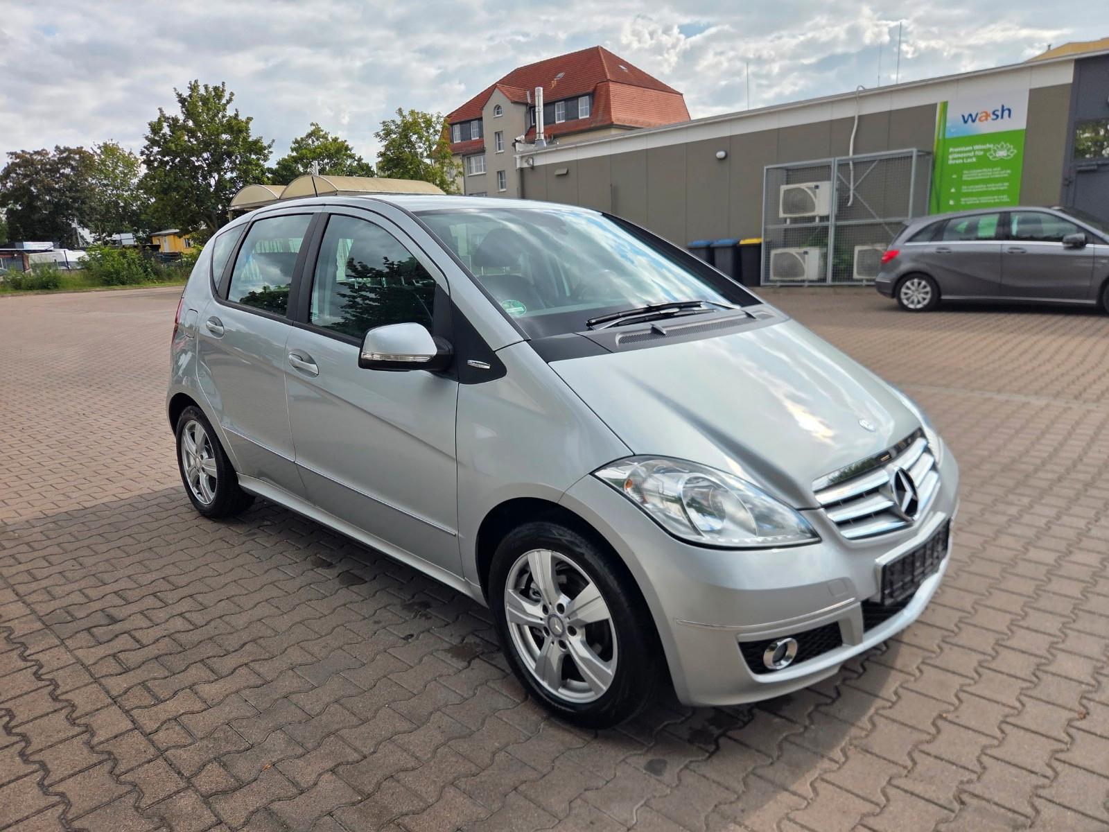 Mercedes-Benz A 180 Avantgarde +Klima+SHZ+Xenon+8 fach Bereift