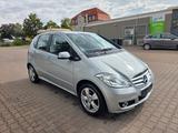 Mercedes-Benz A 180 Avantgarde +Klima+SHZ+Xenon+8 fach Bereift - Mercedes-Benz A 180 in Erfurt