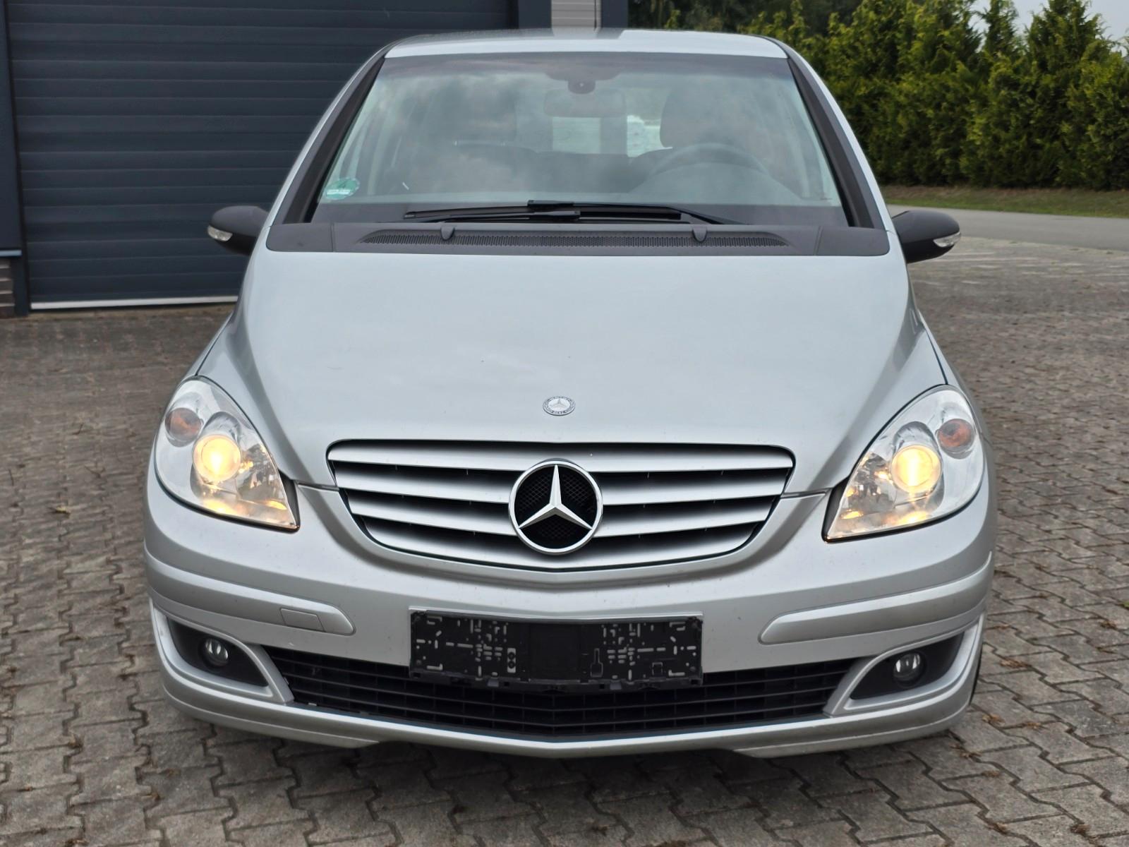 Mercedes-Benz B170 2007 — rear view