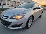 Opel Astra J Sports Tourer Selection - Opel Astra Selection mit Diesel-Antrieb