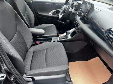 Toyota Yaris - 7